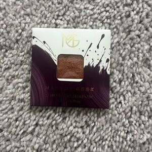 Makeup geek foiled eyeshadow Legend